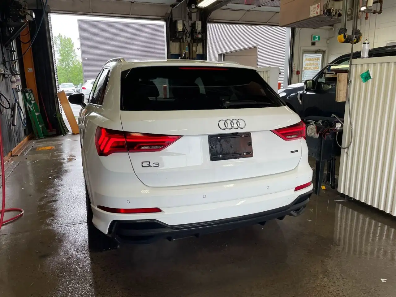 Audi Q3 снимка Audi Q3