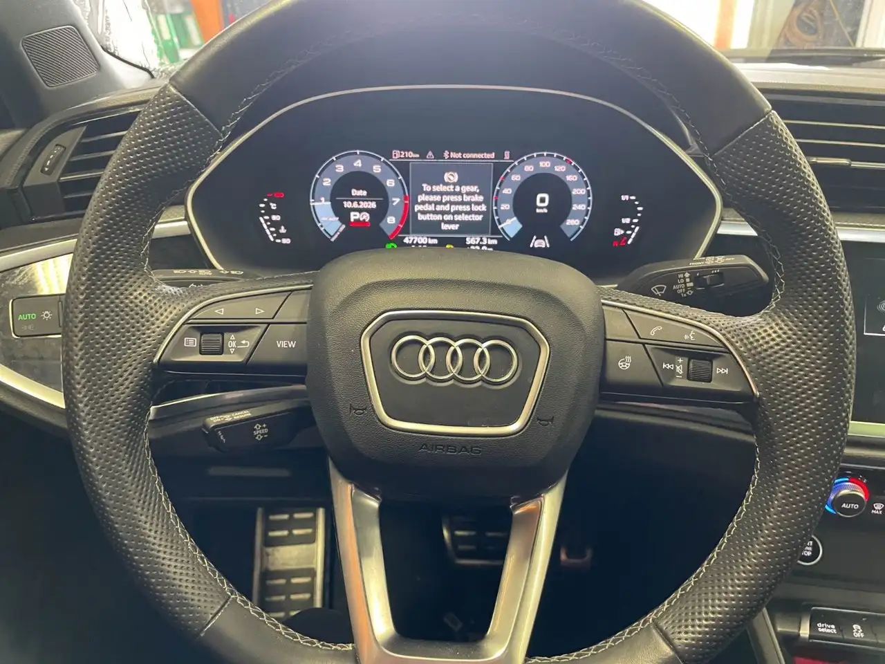 Audi Q3 снимка Audi Q3