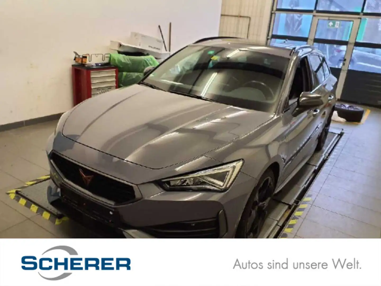CUPRA Leon Sportstourer 1.4 e-HYBRID VZ CUP Navi, Pano Grau - 1