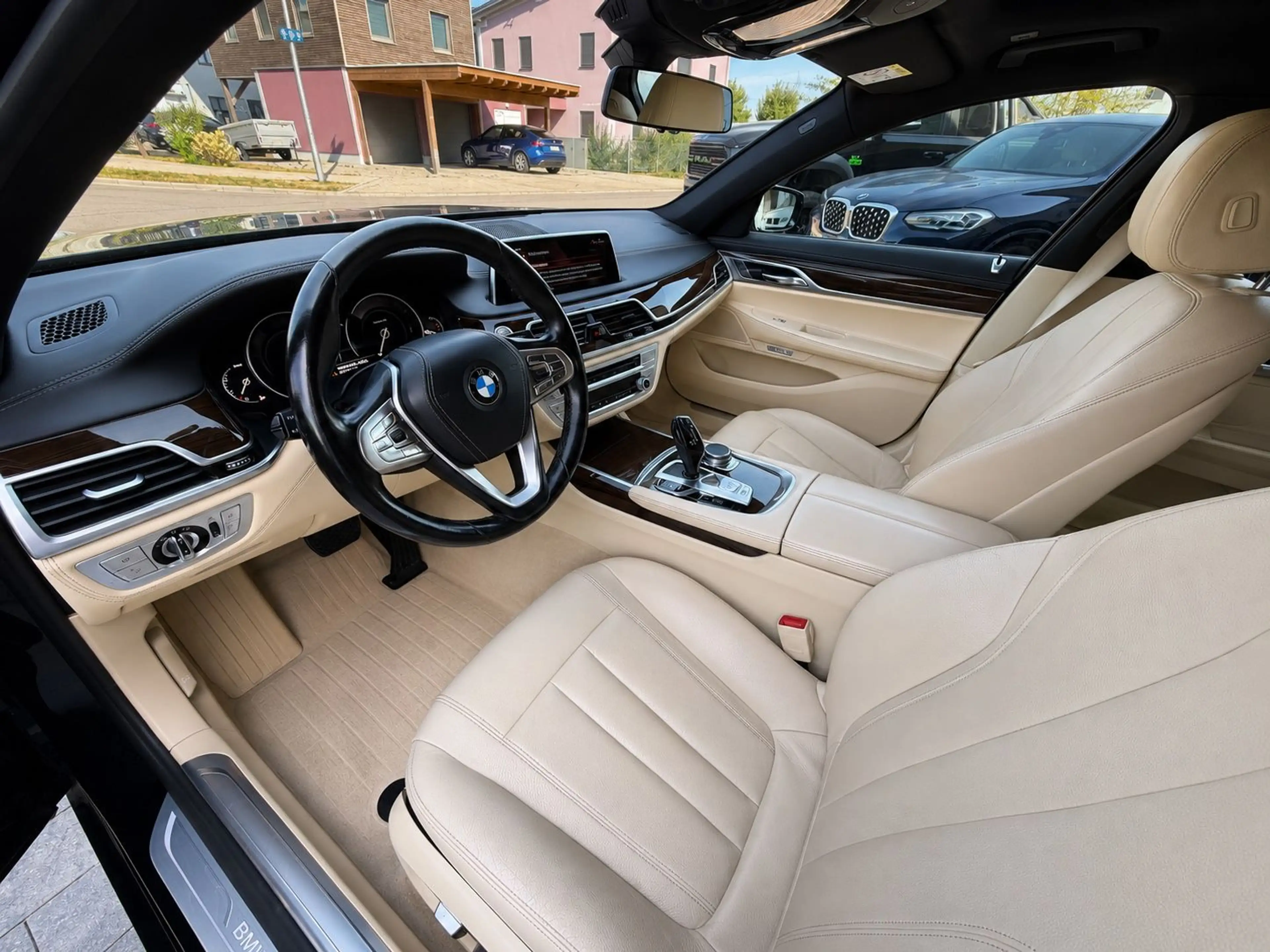 BMW 730 d — photo 8