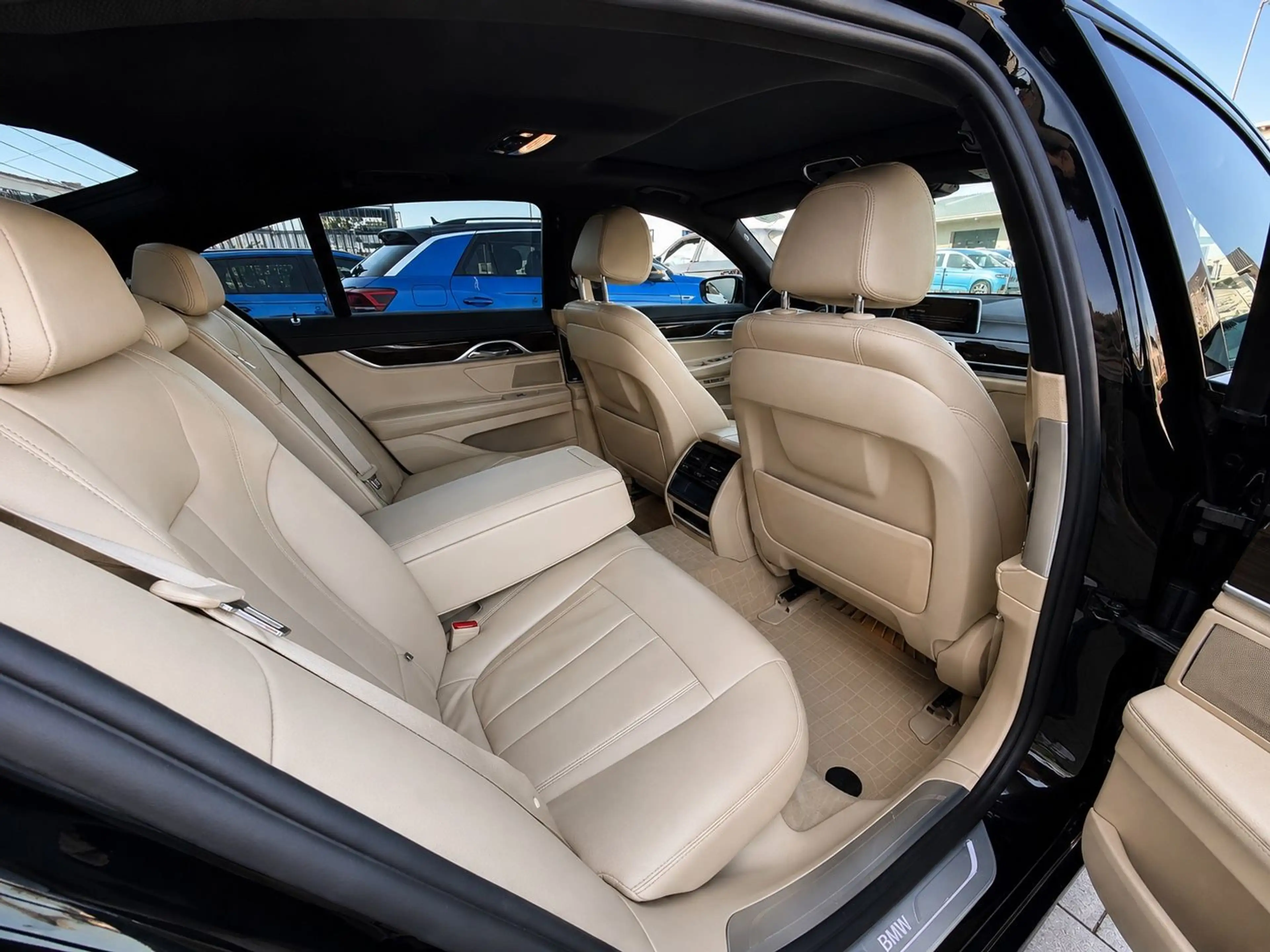 BMW 730 d — photo 12