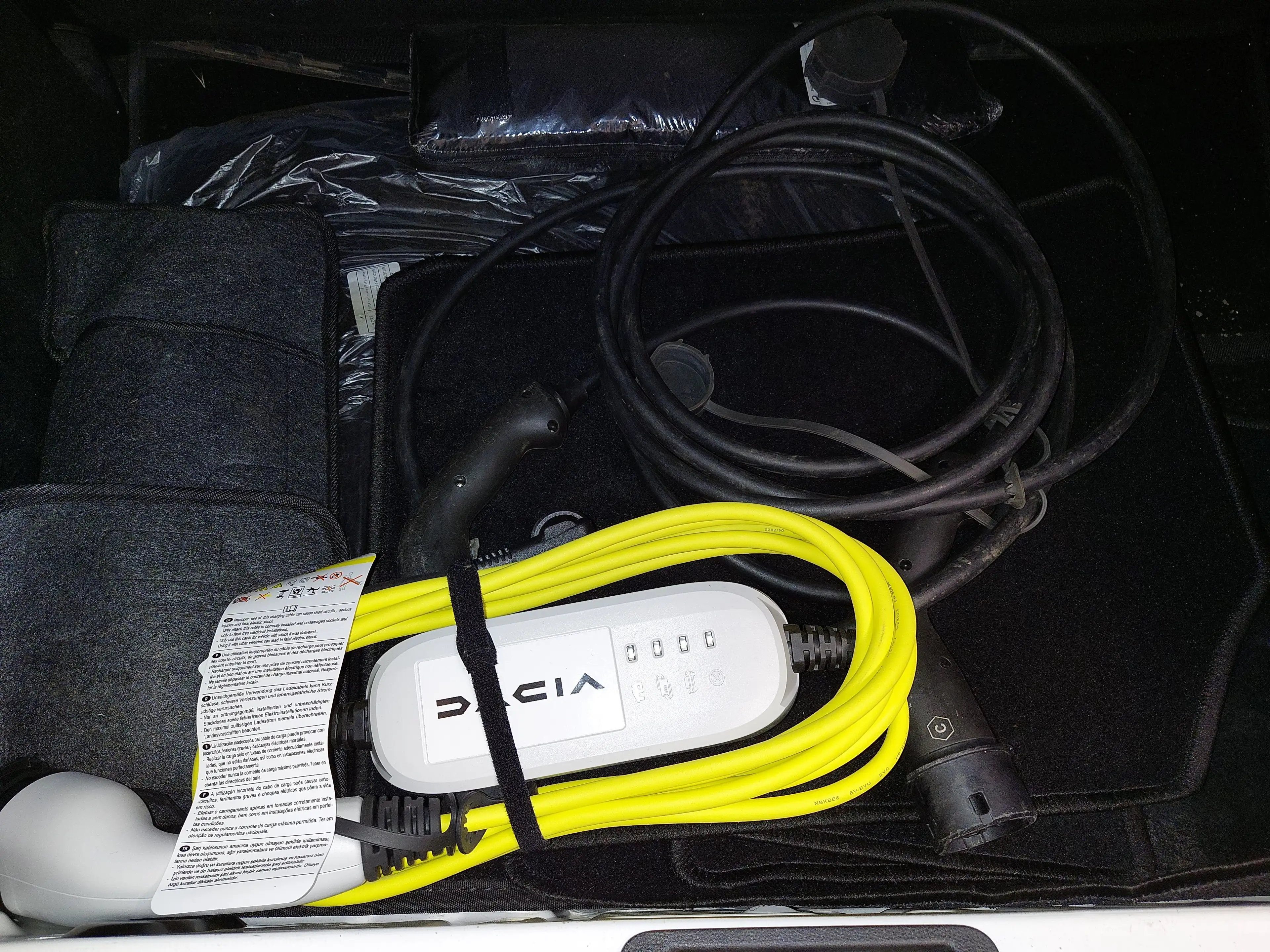 Dacia Spring Electric Essential Navi T-Leder PDC — photo 15