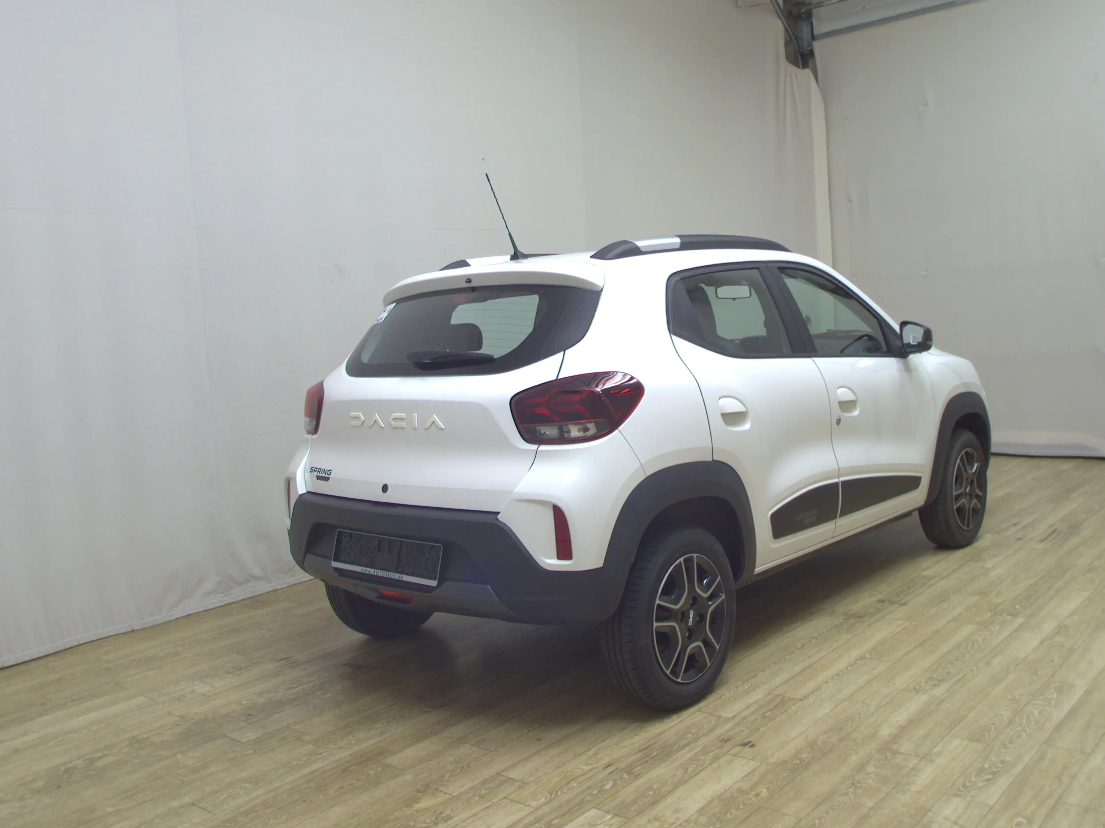 Dacia Spring Electric Essential Navi T-Leder PDC — photo 4