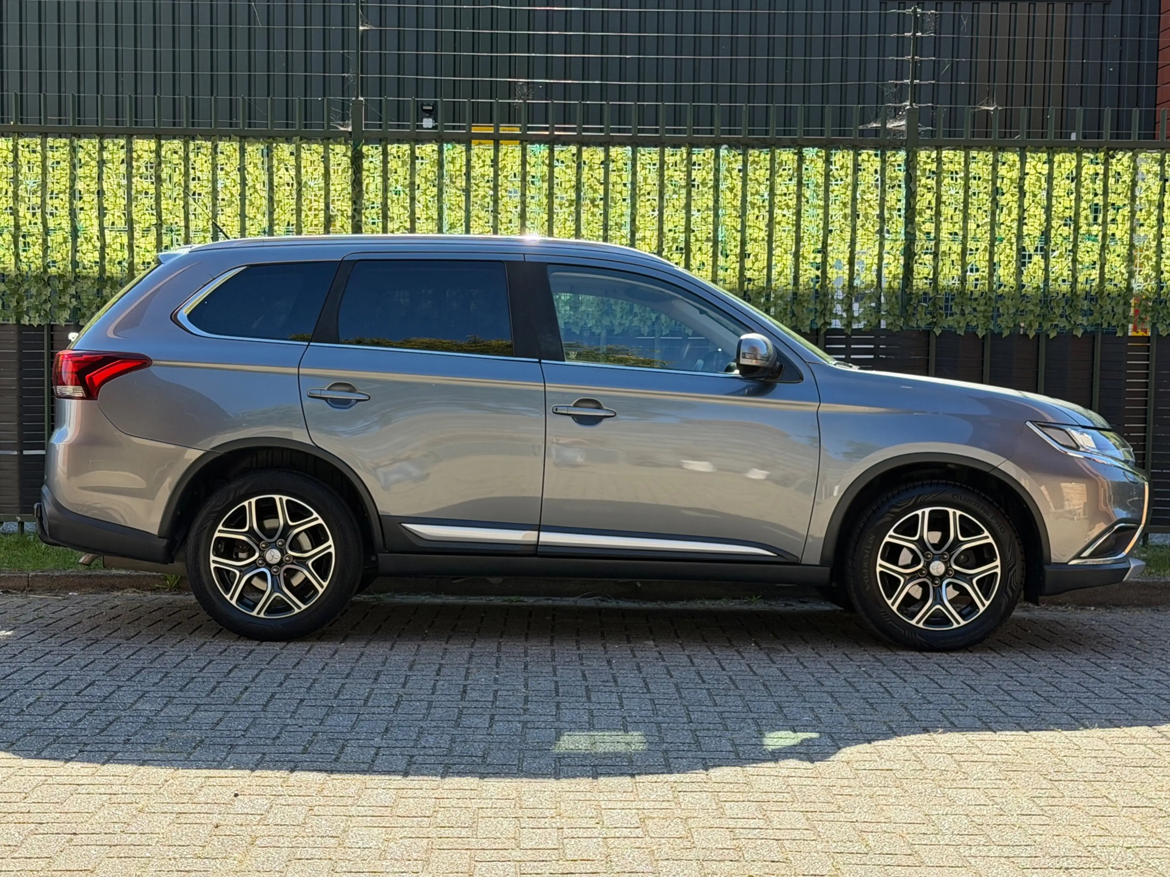 Mitsubishi Outlander 2.0 Instyle 2015 7 PERS|CAMERA|LED|NAP — photo 5