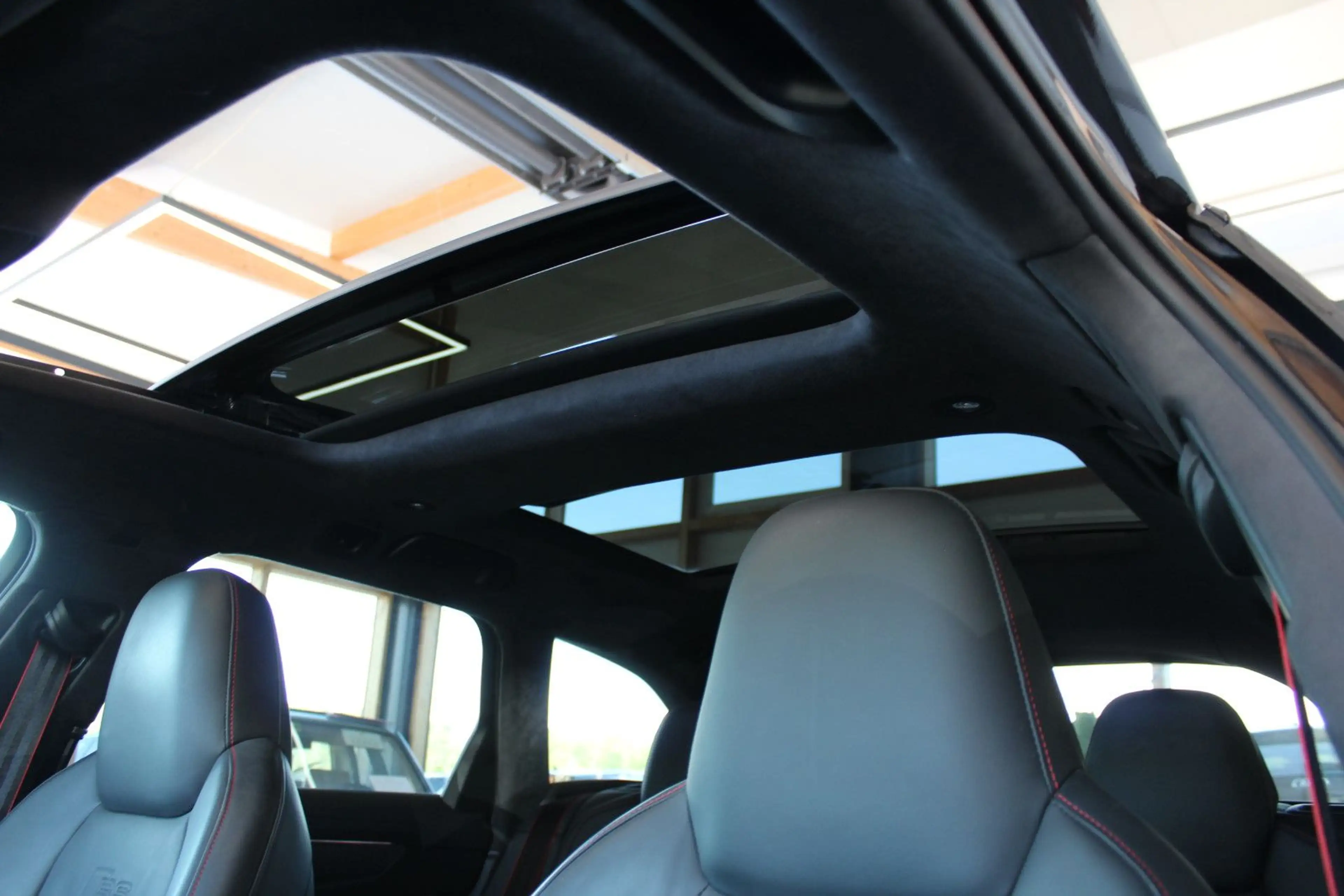 Audi RS6 Avant 4.0 TFSI quattro*MATRIX*PANO*B&O* — photo 8