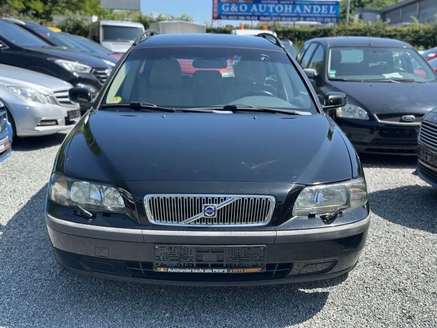 Volvo V70 2.4D Black Edition Schwarz - 1