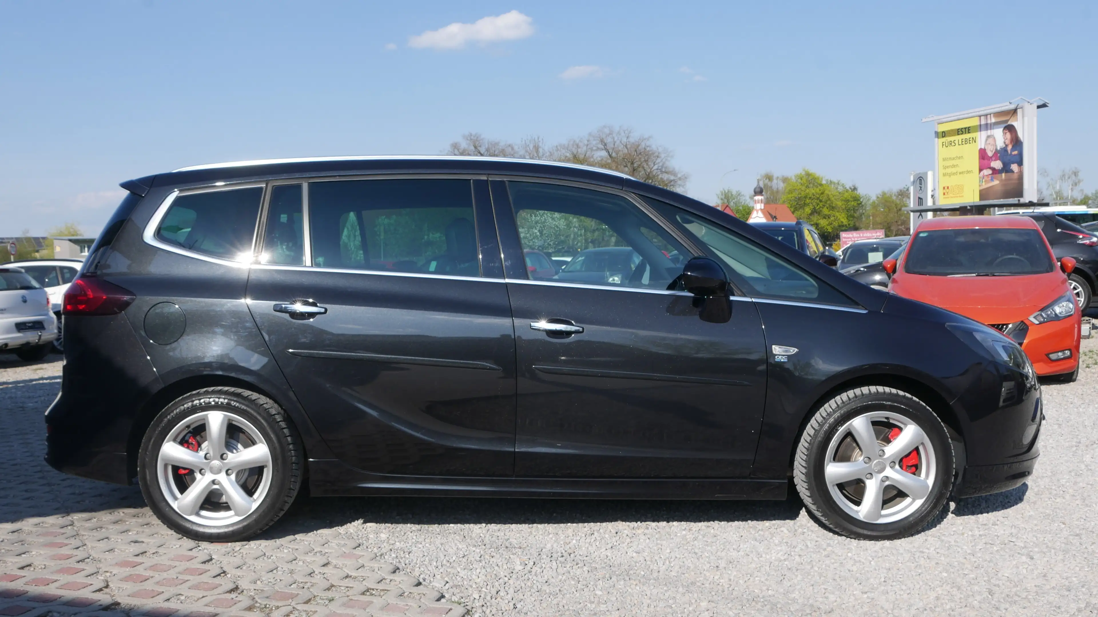 Opel Zafira Tourer Automatik 7. Sitzer Lenkradheiz,- Sitzheiz Klima — photo 2
