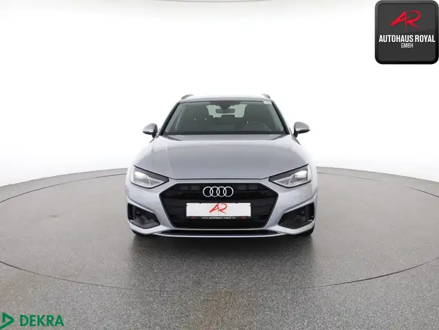 Audi A4 view 8