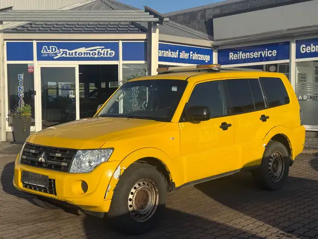 Mitsubishi Pajero 3.2 DI-D Inform 4x4 6-Gang