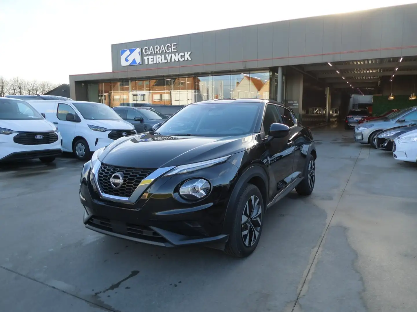 Nissan Juke 1.0 DIG-T benzine 114pk Acenta Luxe '23 (48863) Zwart - 1