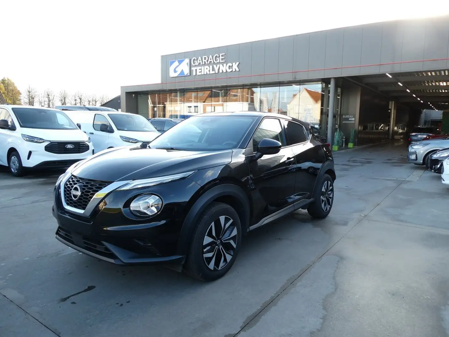 Nissan Juke 1.0 DIG-T benzine 114pk Acenta Luxe '23 (48863) Zwart - 2