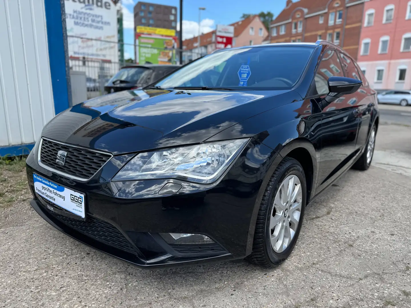 SEAT Leon ST 1.2 TSI Style/ TÜV NEU/ PDC Schwarz - 1
