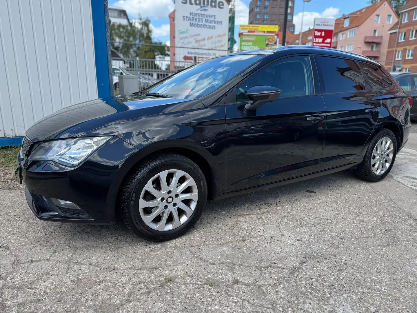 SEAT Leon ST 1.2 TSI Style/ TÜV NEU/ PDC Schwarz - 2