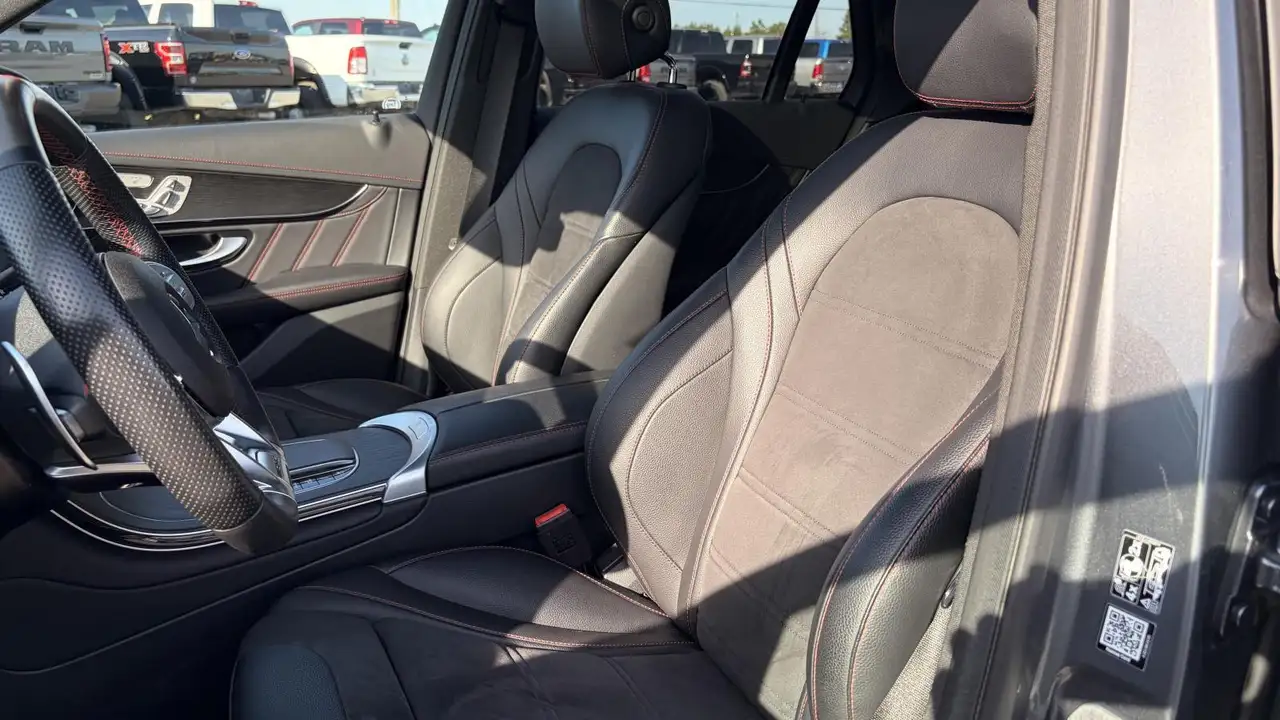 Mercedes-Benz GLC снимка Mercedes-Benz GLC
