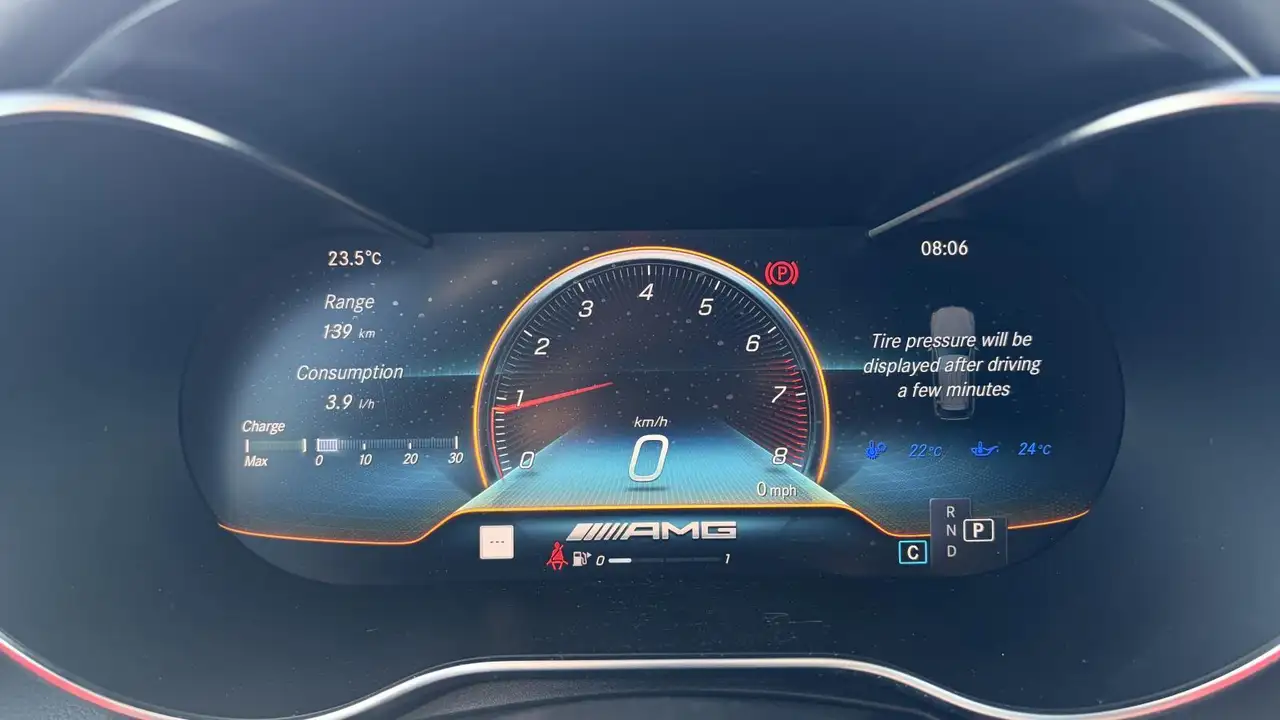 Mercedes-Benz GLC снимка Mercedes-Benz GLC