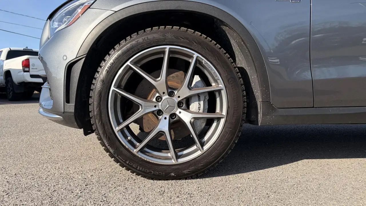 Mercedes-Benz GLC снимка Mercedes-Benz GLC