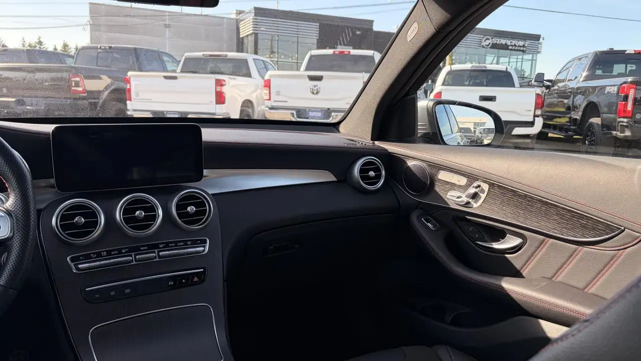 Mercedes-Benz GLC снимка Mercedes-Benz GLC
