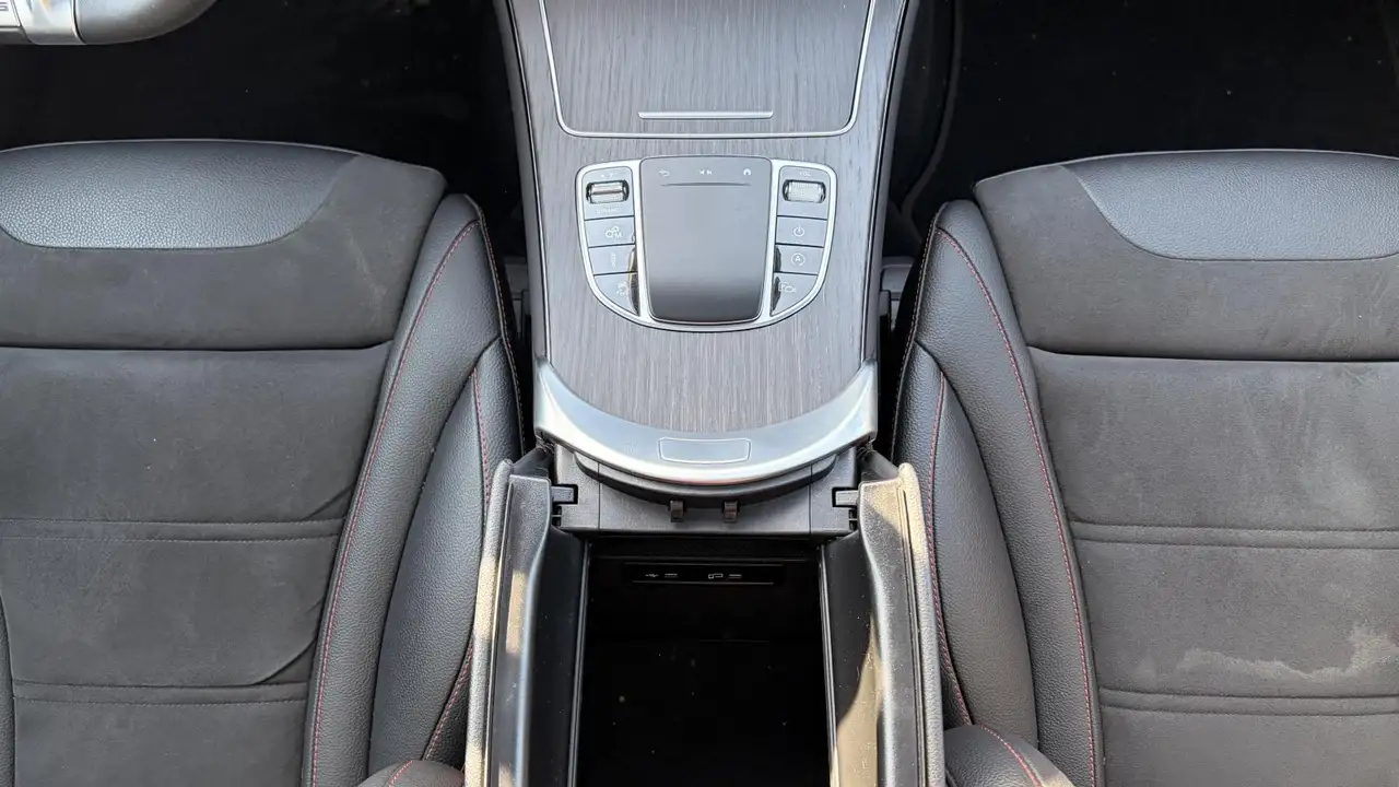 Mercedes-Benz GLC снимка Mercedes-Benz GLC