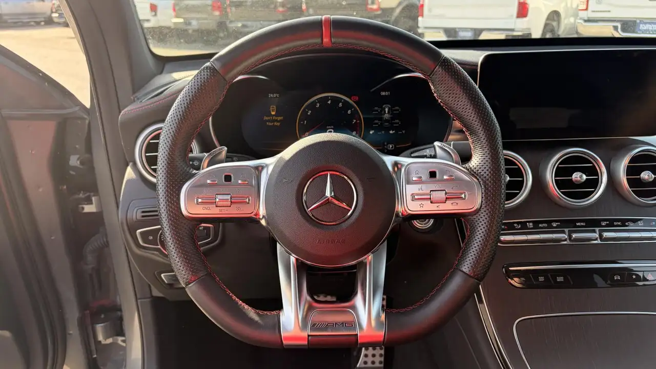 Mercedes-Benz GLC снимка Mercedes-Benz GLC