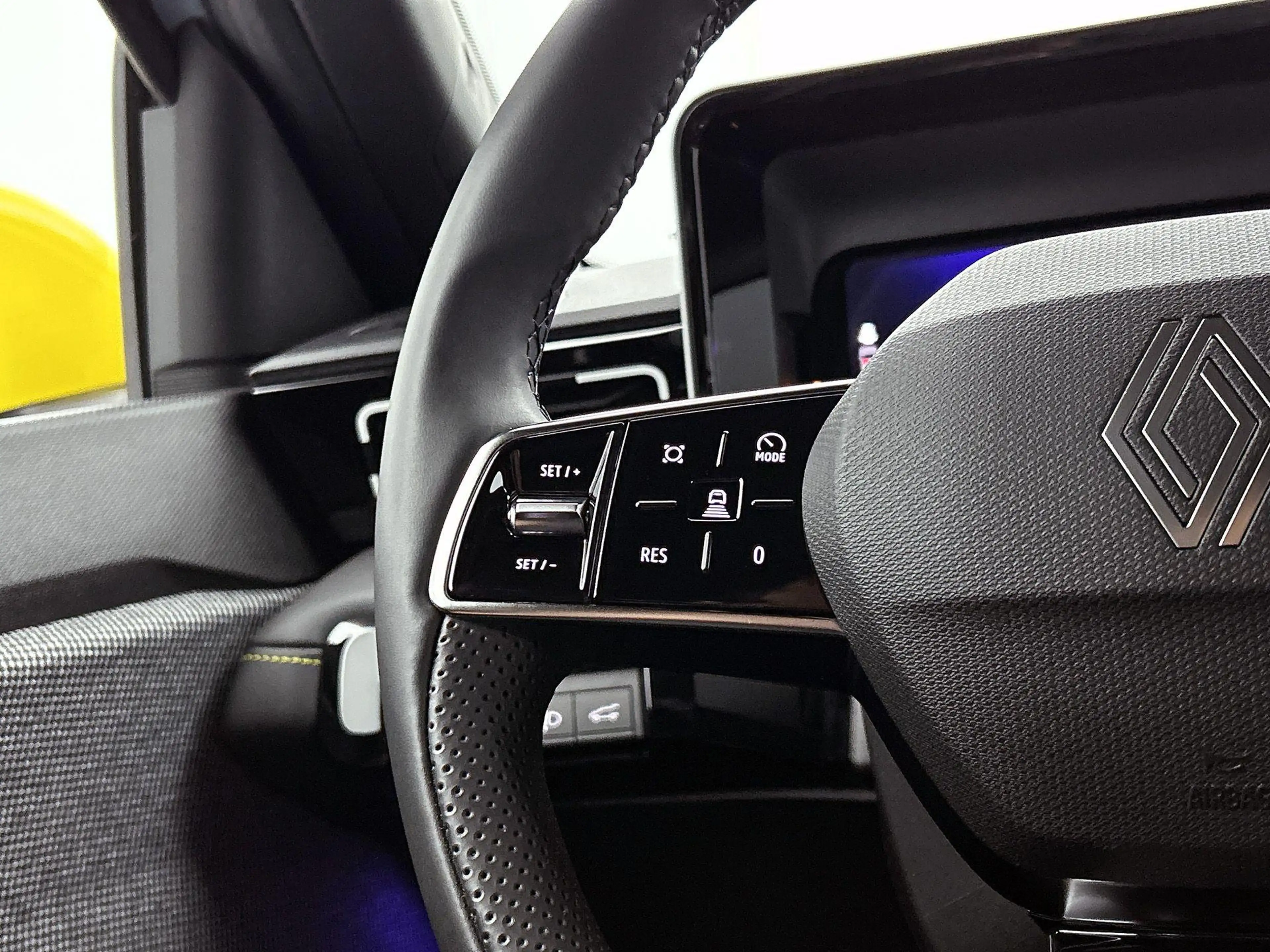 Renault R 4 comfort range iconic 52 kWh — photo 14