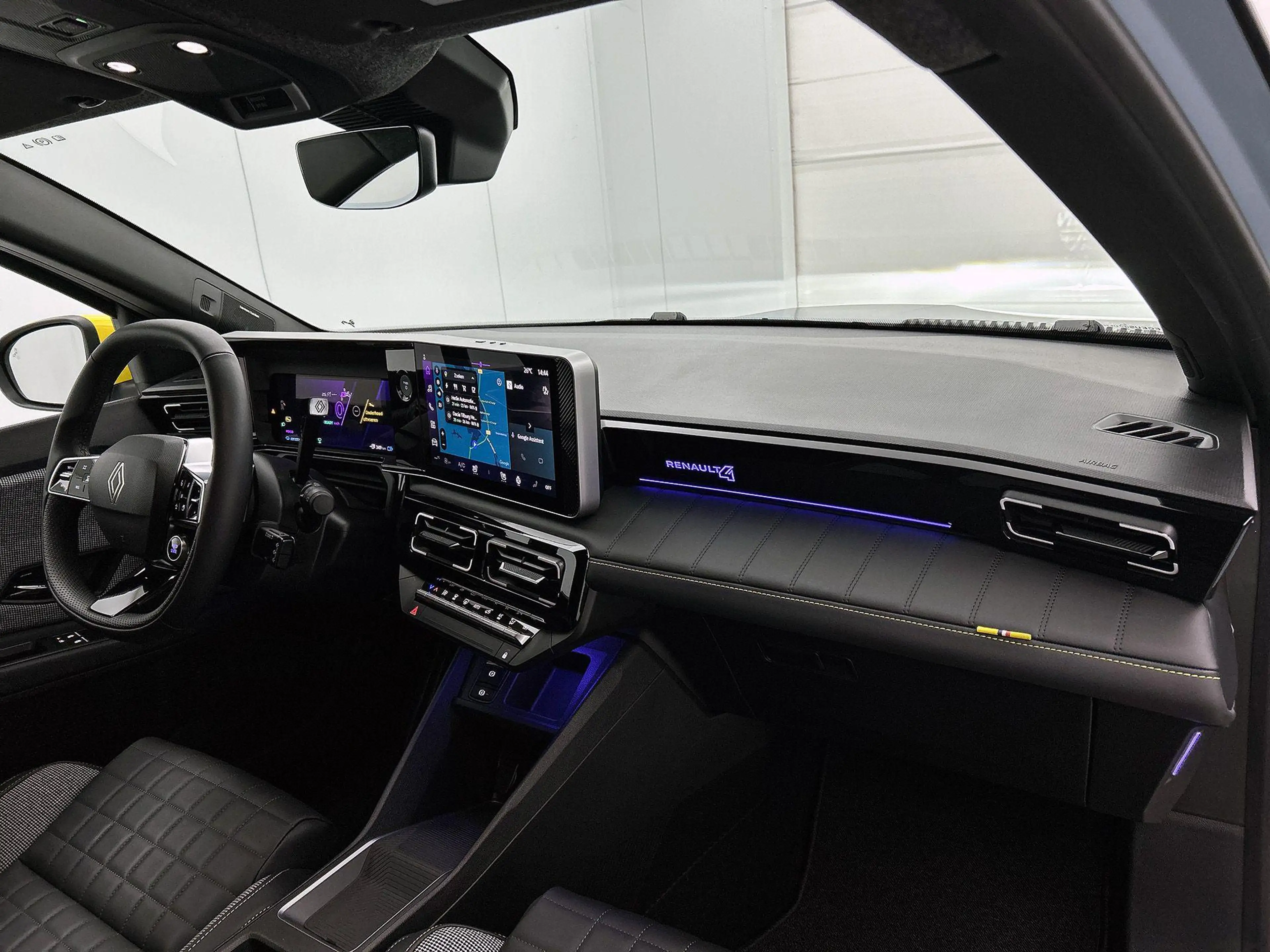 Renault R 4 comfort range iconic 52 kWh — photo 9