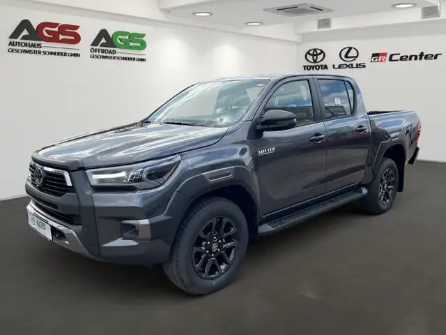 Toyota Hilux Double Cab Invincible 4x4 - On Stock