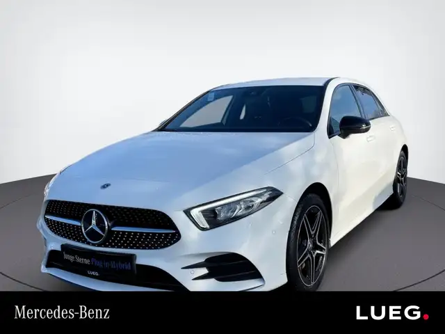 Mercedes-Benz A 250 e Kompakt AMG+NIGHT+AMBIENTE+RÜCKFKAM+LED