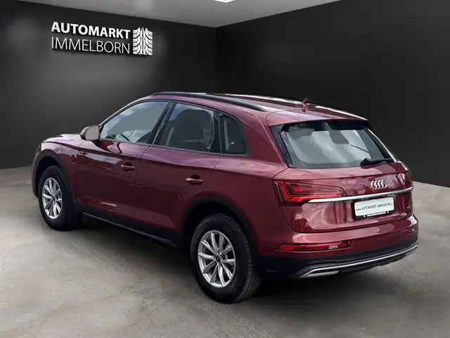 Audi Q5 view 6