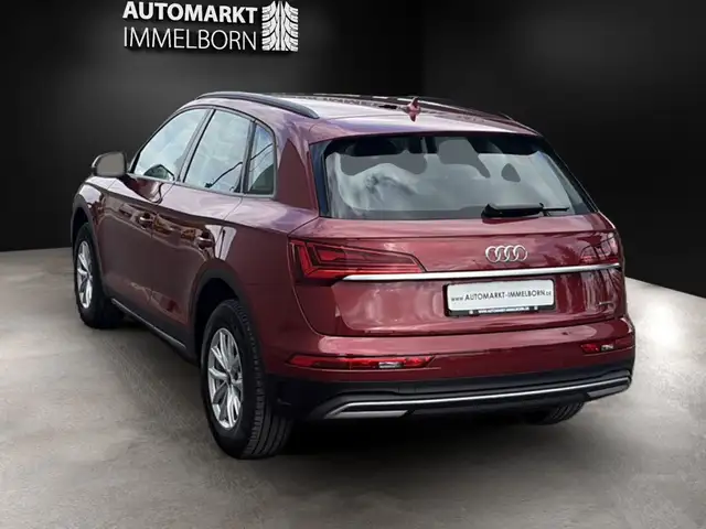 Audi Q5 view 5