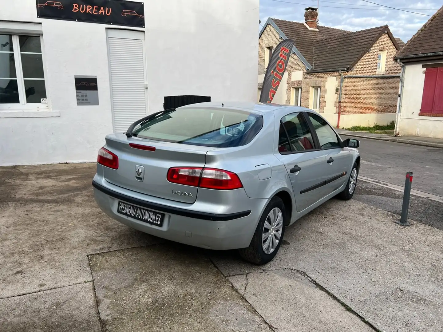 Renault Laguna II 1.9 DCI 100 AUTHENTIQUE Grau - 2