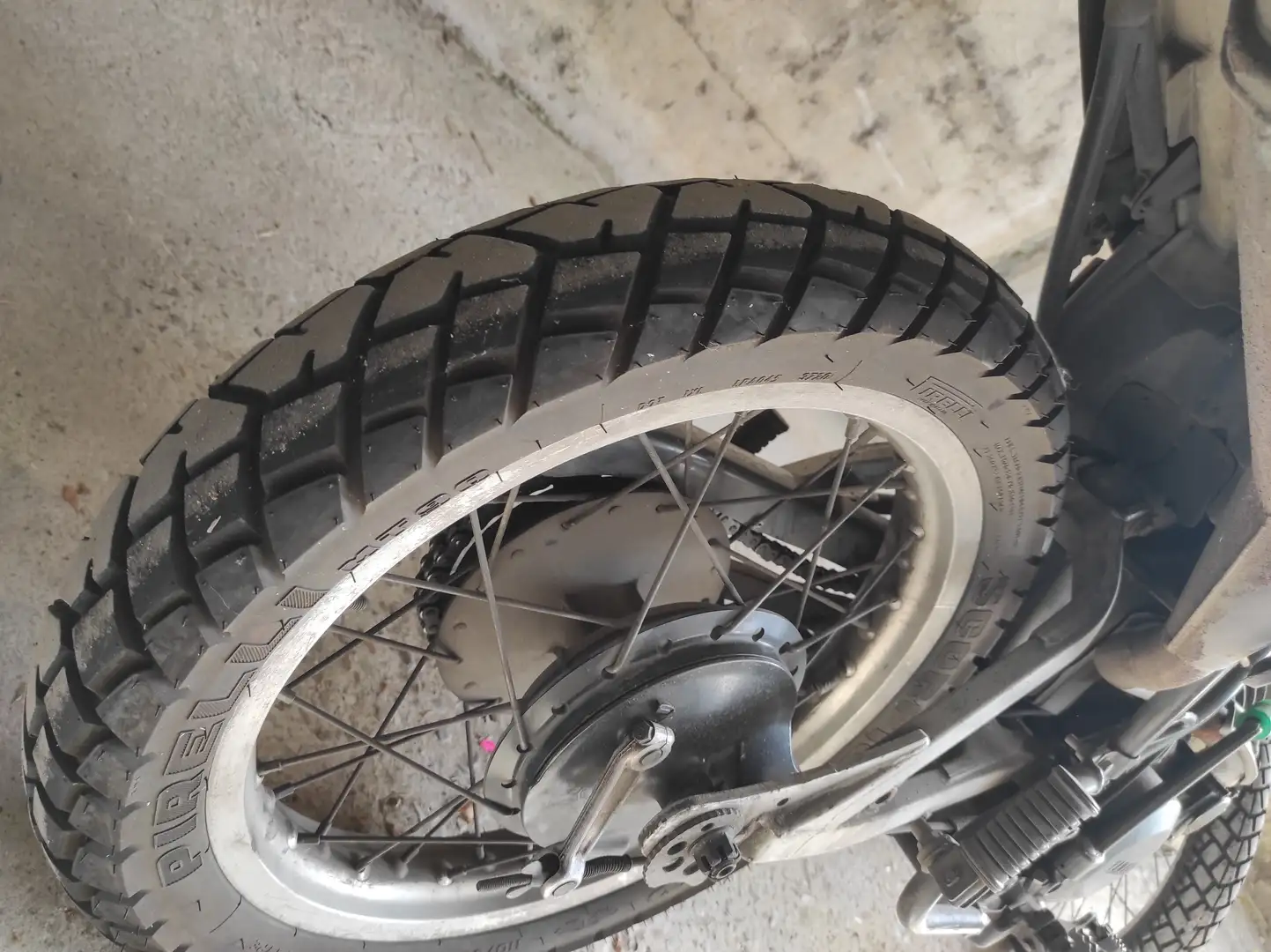 Yamaha XT 550 Rot - 1