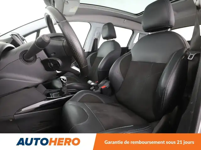 Peugeot 2008 view 10