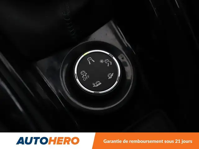 Peugeot 2008 view 30