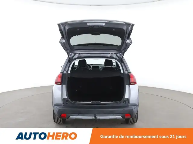 Peugeot 2008 view 17