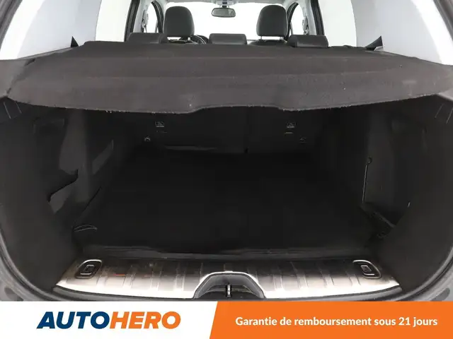 Peugeot 2008 view 19