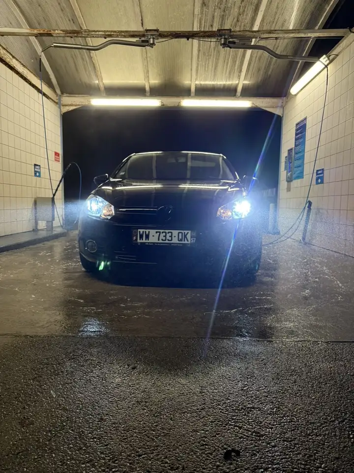 Volkswagen Golf 1.6 102 Confort