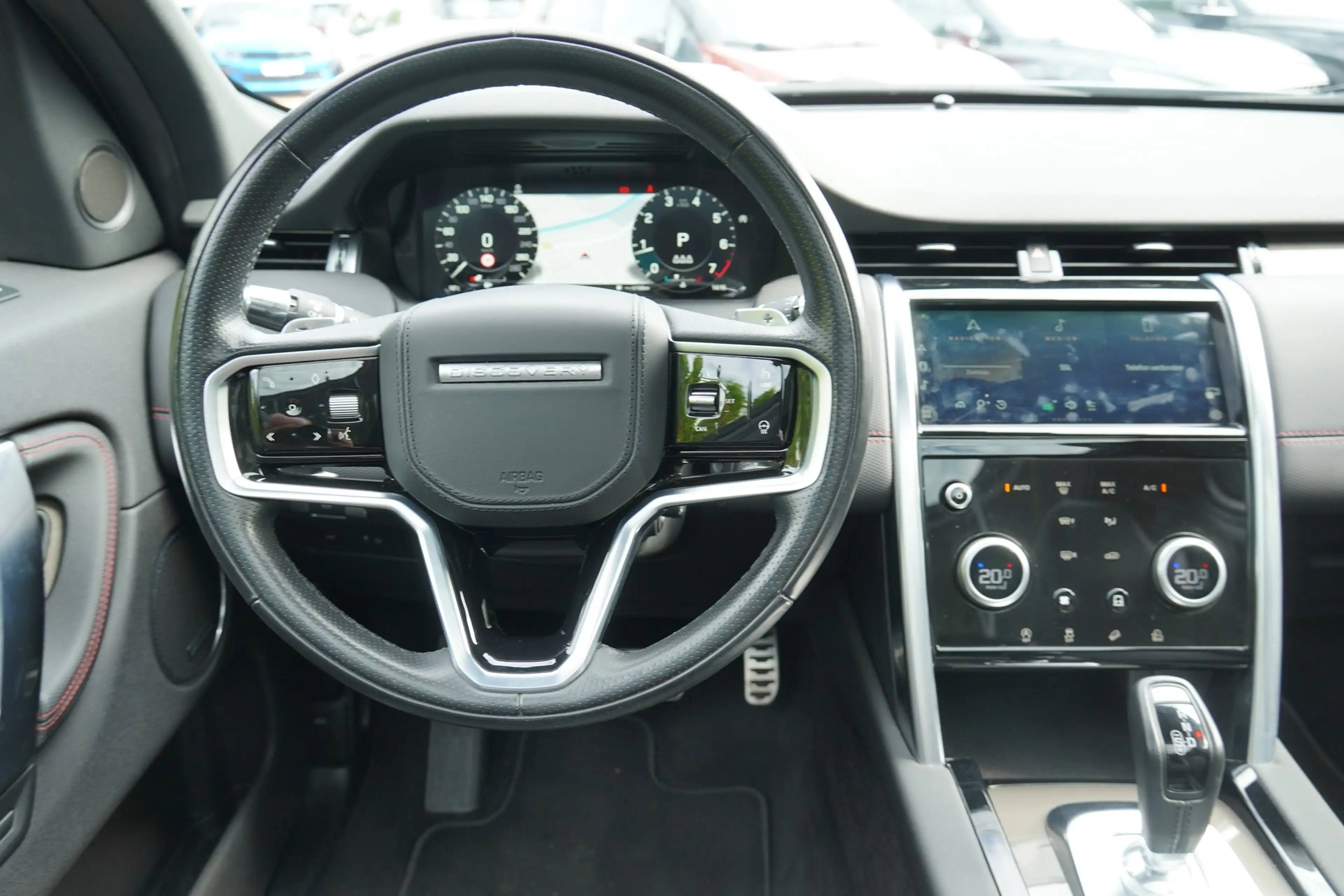Land Rover Discovery Sport 2.0 R-Dynamic 4x4 LED AHK 360° — photo 9