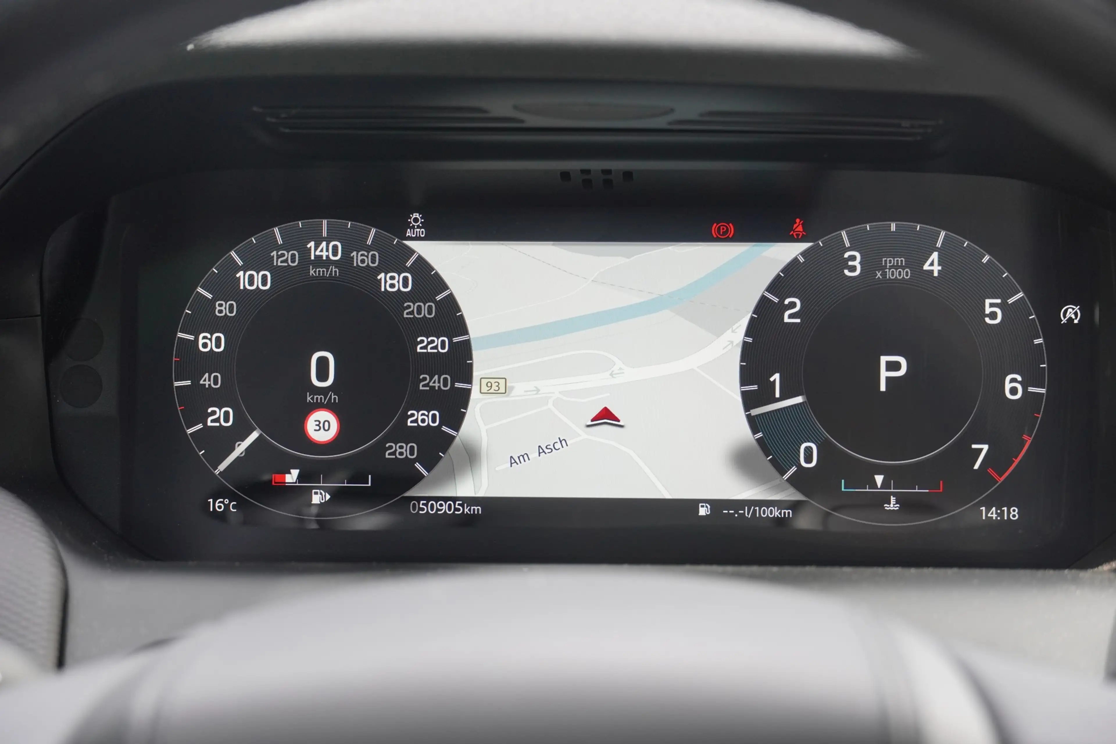 Land Rover Discovery Sport 2.0 R-Dynamic 4x4 LED AHK 360° — photo 15