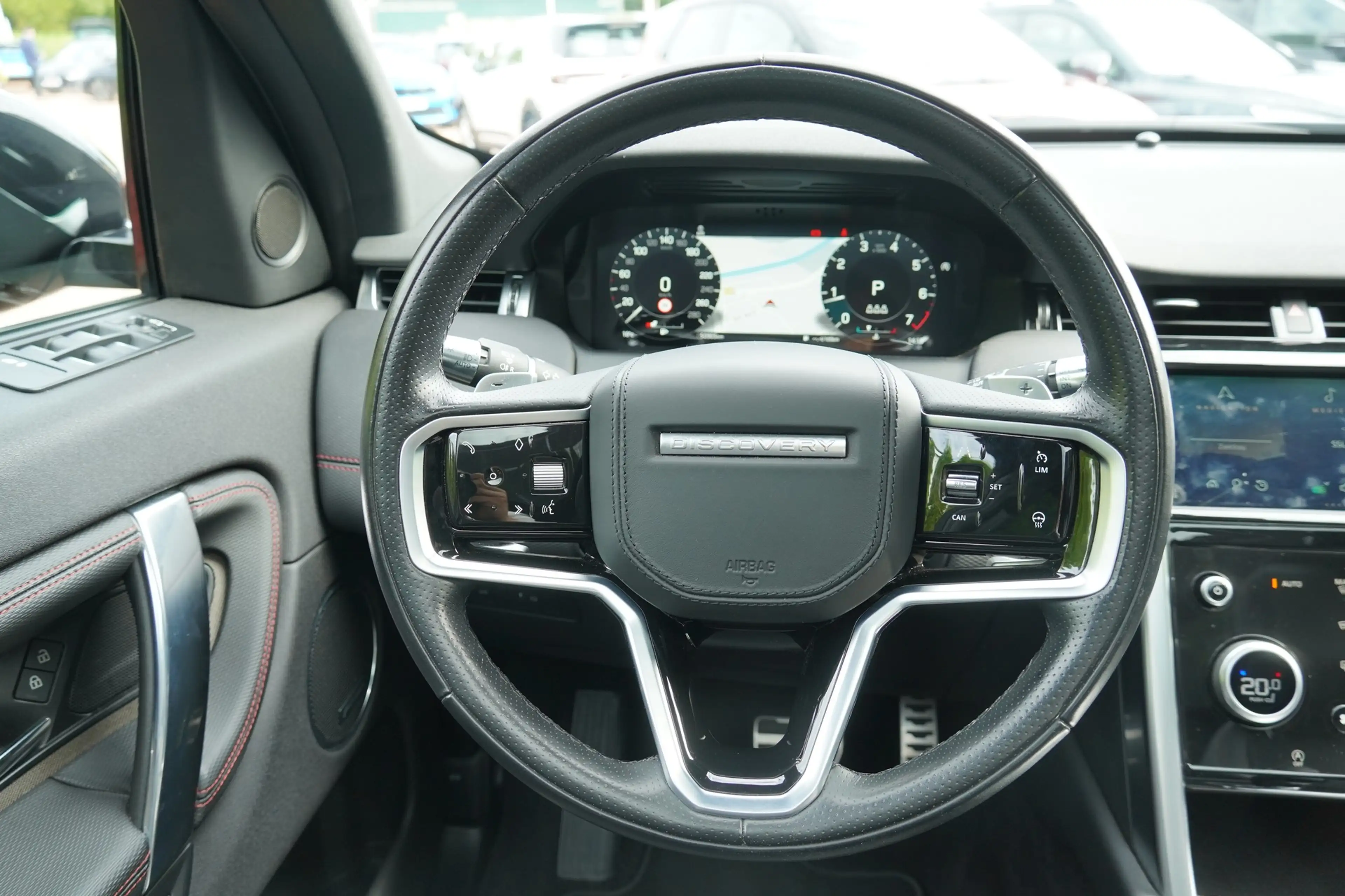Land Rover Discovery Sport 2.0 R-Dynamic 4x4 LED AHK 360° — photo 10