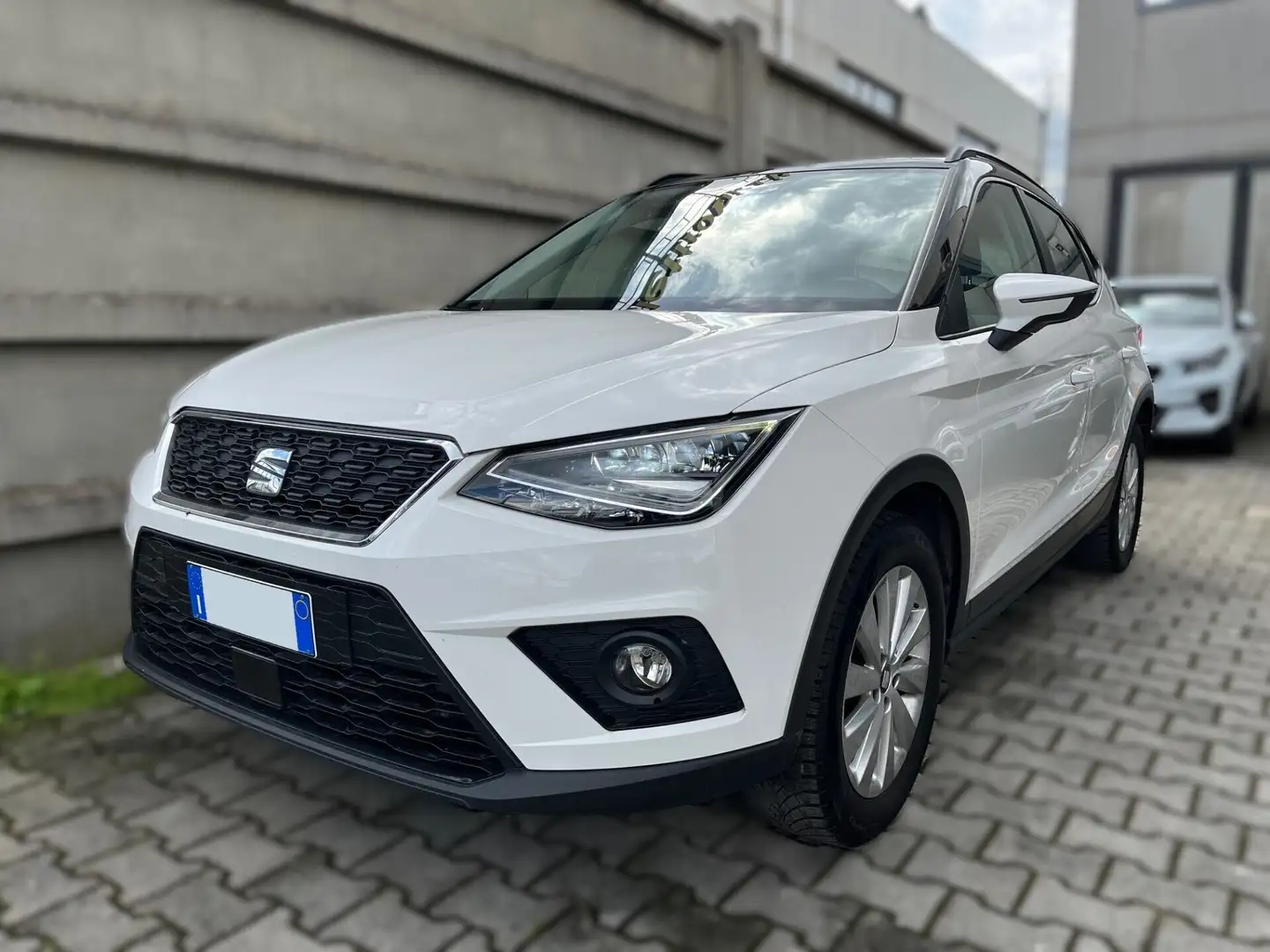 SEAT Arona 1.0 TGI Style Bianco - 1