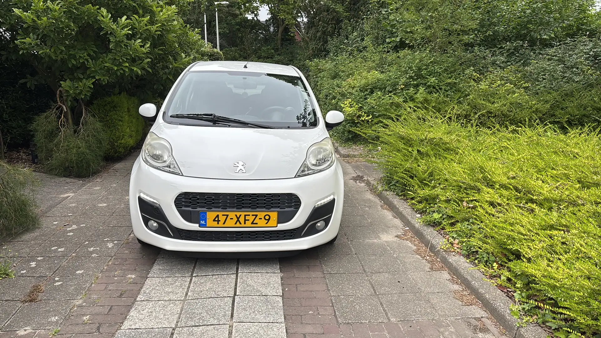 Peugeot 107 1.0 Active Blanc - 1