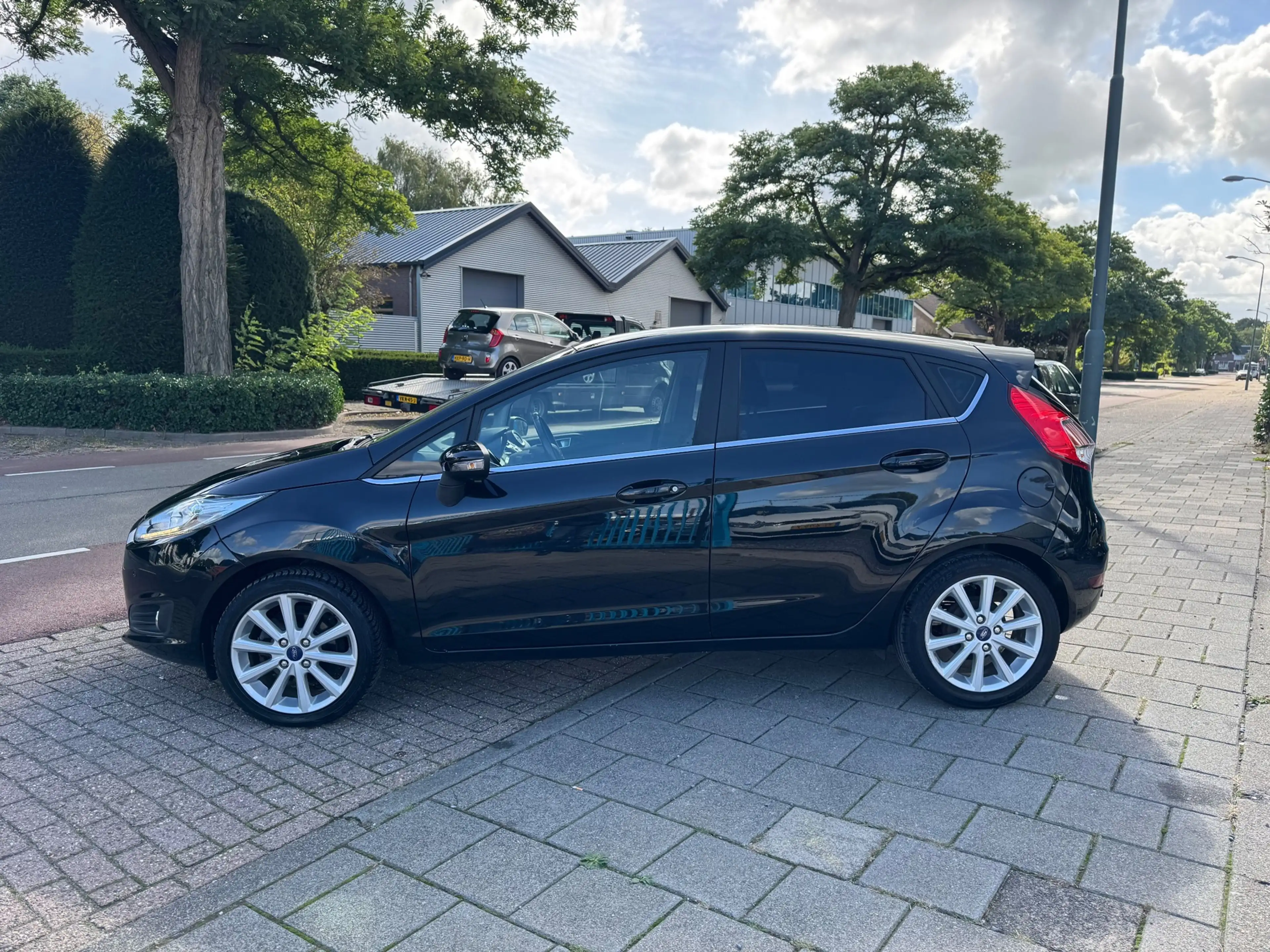 Ford Fiesta 1.0 EcoBoost Titanium Clima Elek Pakket Pdc Lmv — photo 3