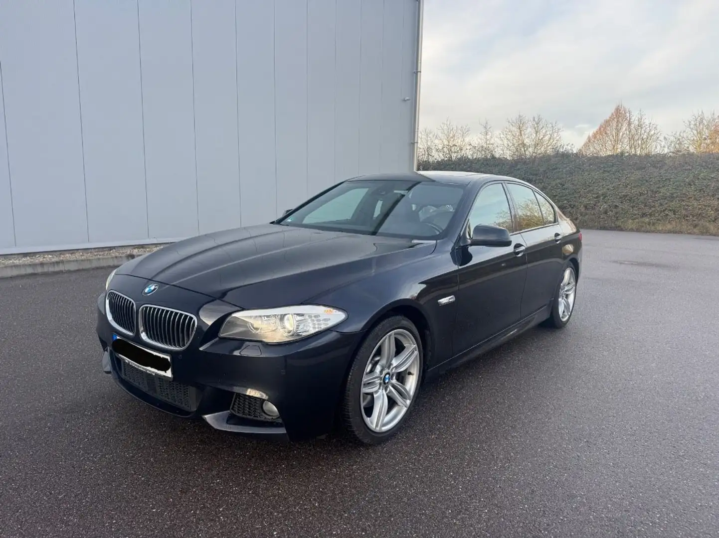 BMW 530 Limousine 530 d xDrive*M-PAKET*HEAP-UP Noir - 1