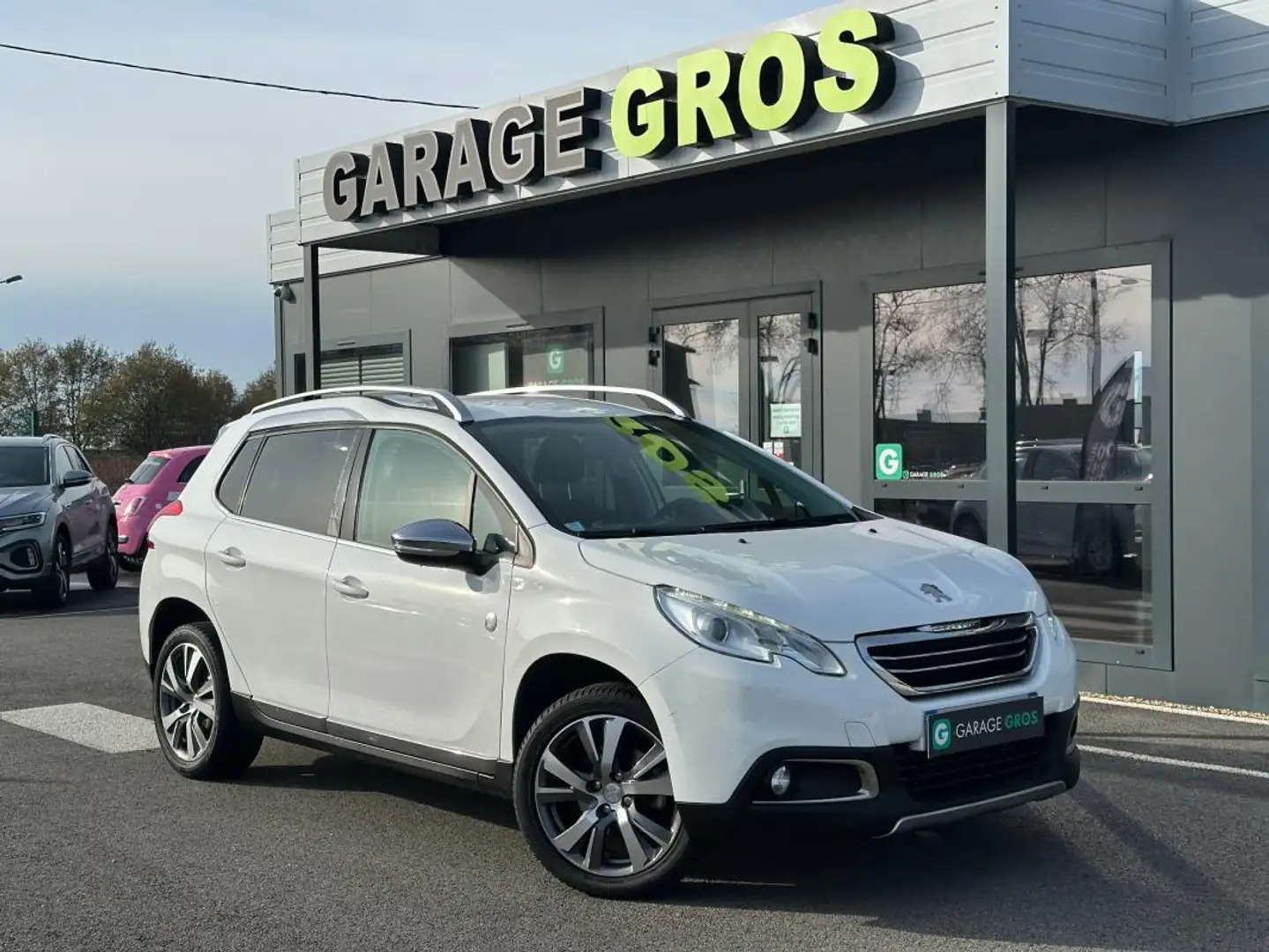 Peugeot 2008 1.2 PureTech 130ch S&S BVM6 Crossway Wit - 1