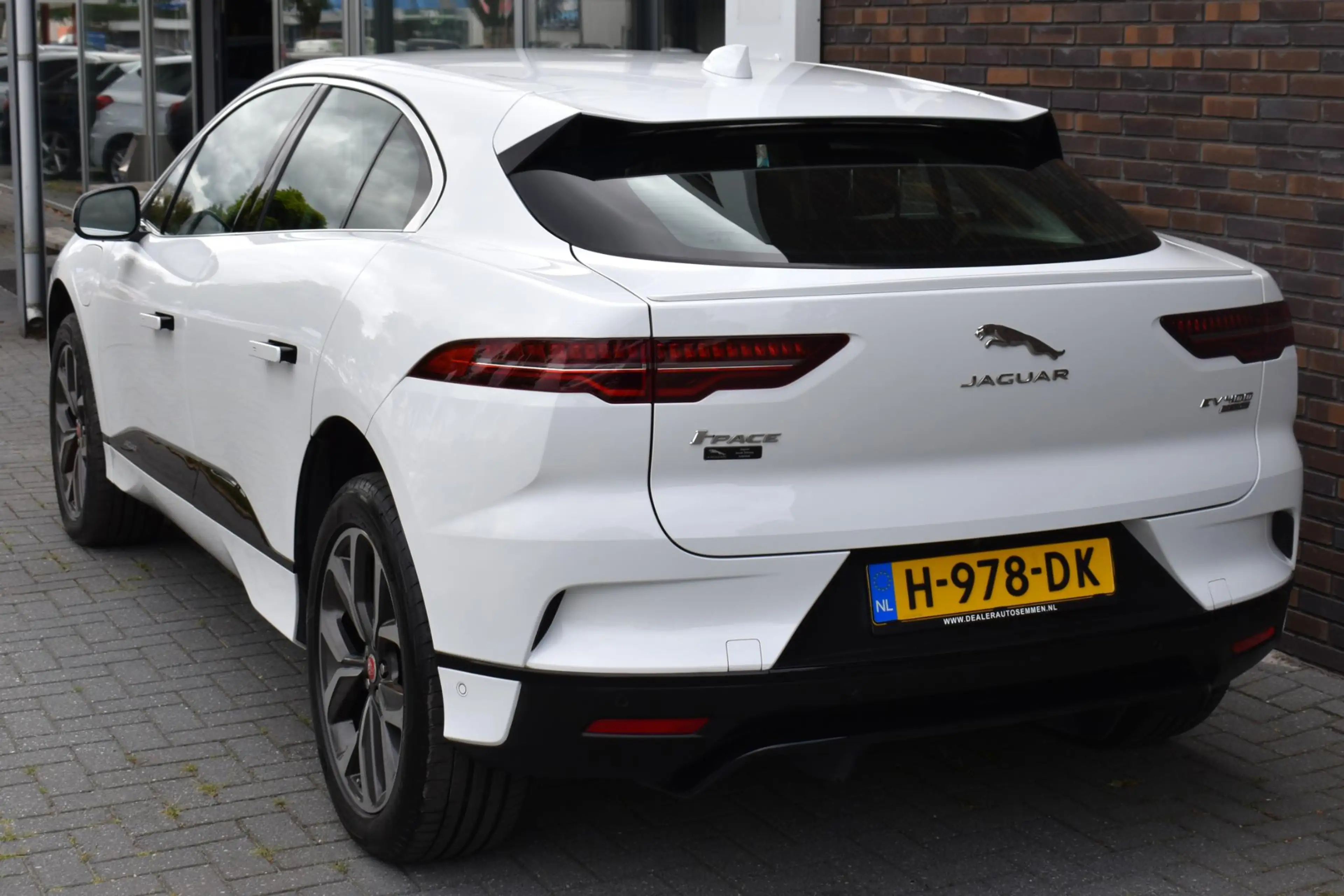 Jaguar I-Pace EV400 90KWH ECC LEDER NAVI CRUISE — photo 2