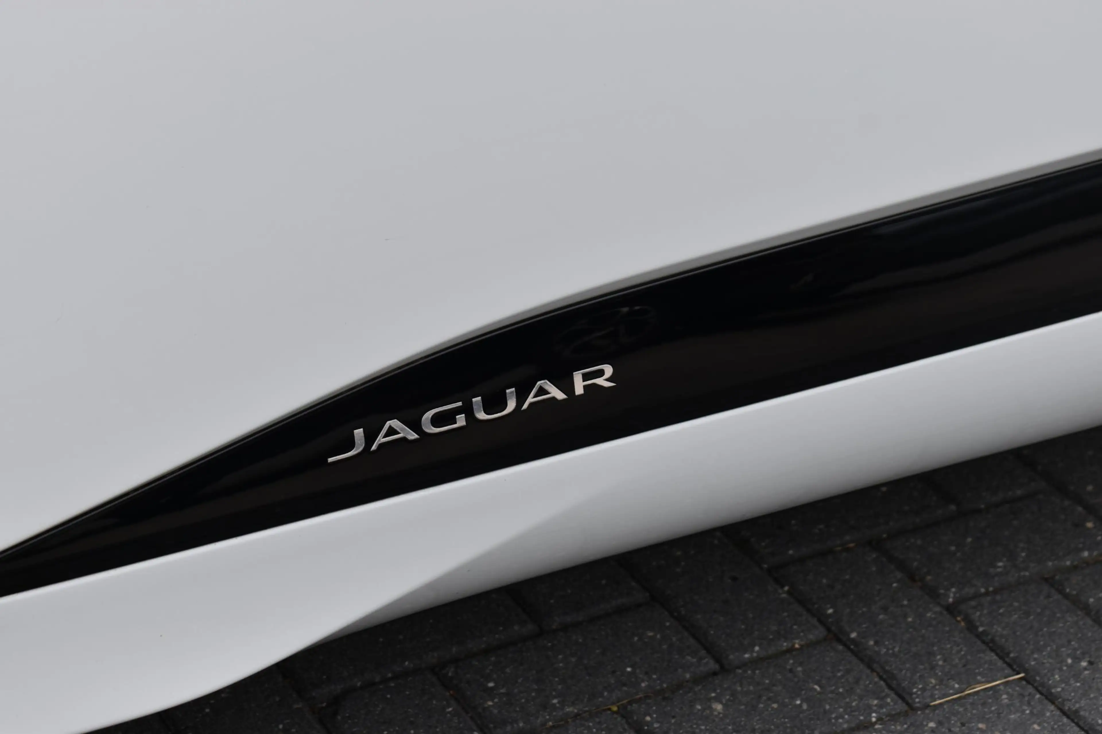 Jaguar I-Pace EV400 90KWH ECC LEDER NAVI CRUISE — photo 11