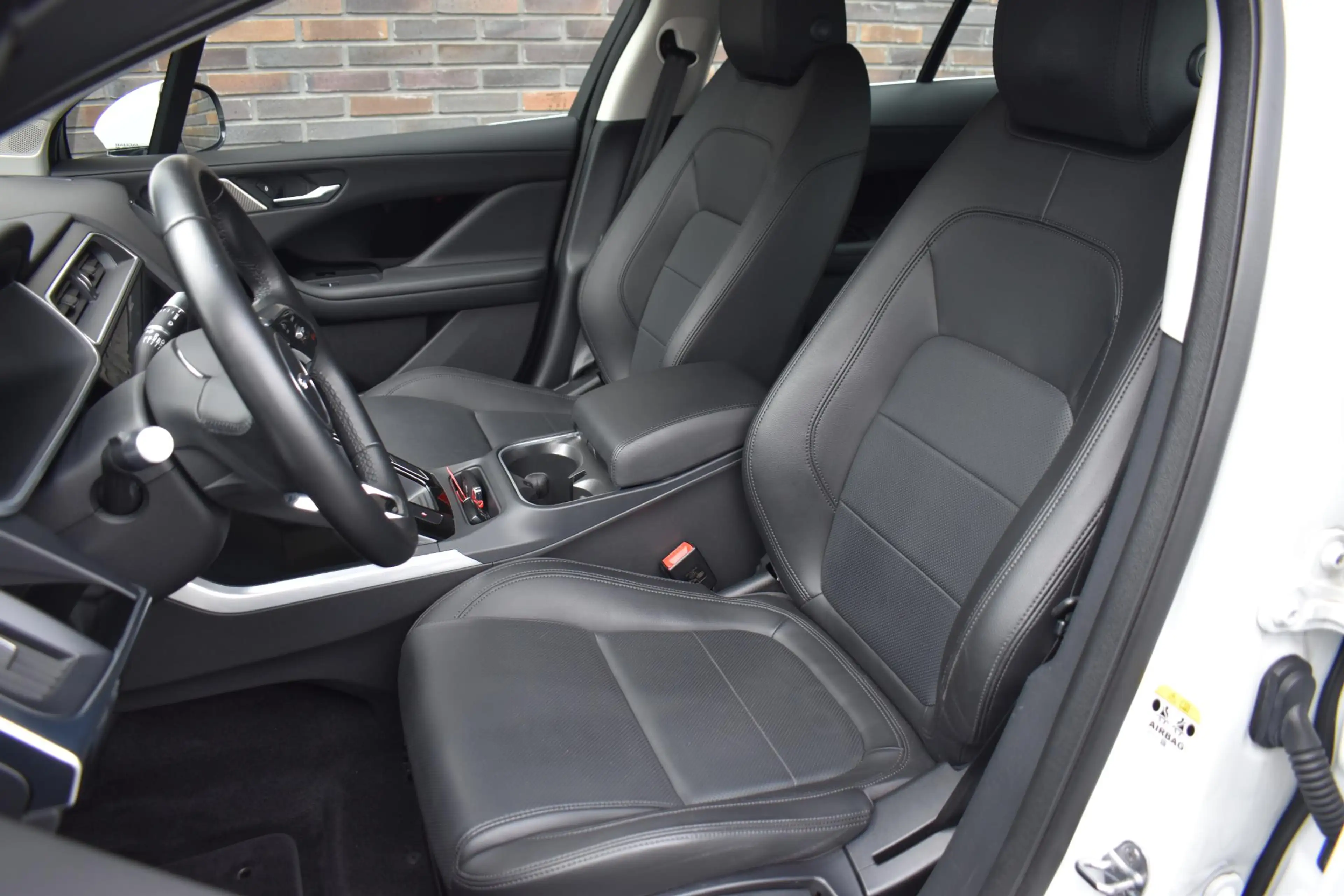 Jaguar I-Pace EV400 90KWH ECC LEDER NAVI CRUISE — photo 17