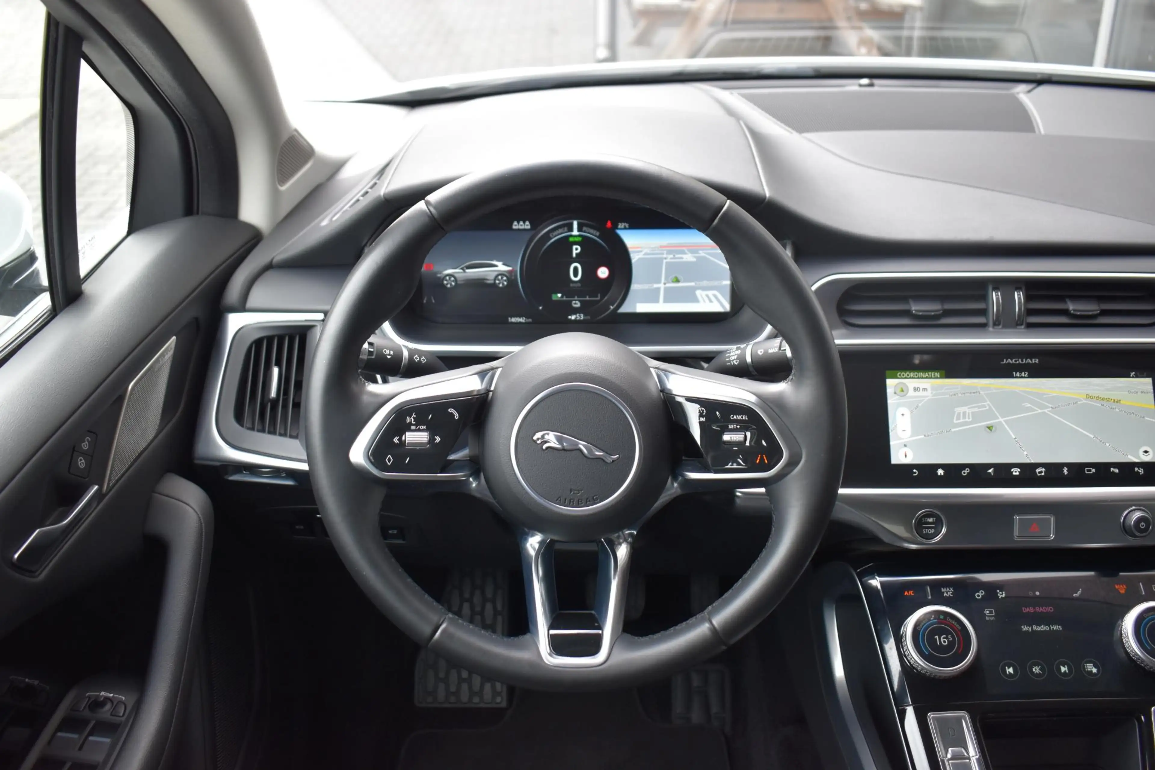 Jaguar I-Pace EV400 90KWH ECC LEDER NAVI CRUISE — photo 19