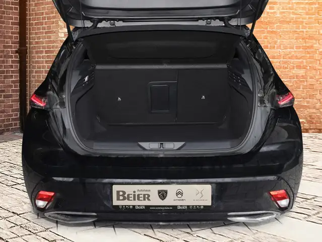 Peugeot 308 view 6