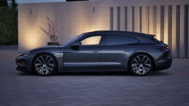 Porsche Taycan view 23